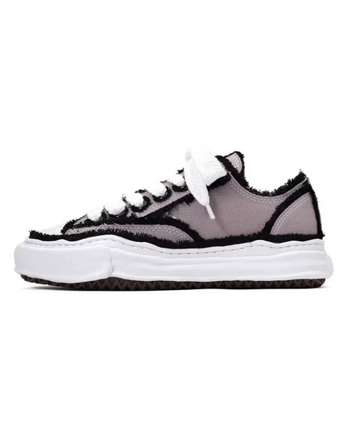 FP Low-Top Sneaker