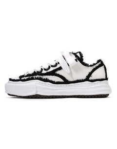 FP Low-Top Sneaker