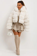 Kuschelige Wintermantel Jacke mit Kapuze