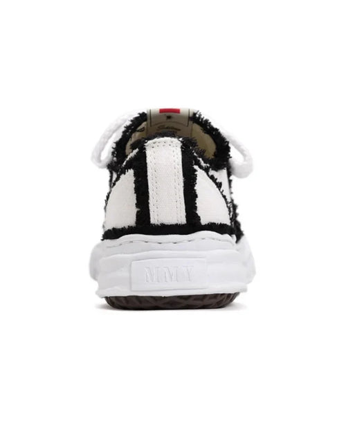 FP Low-Top Sneaker
